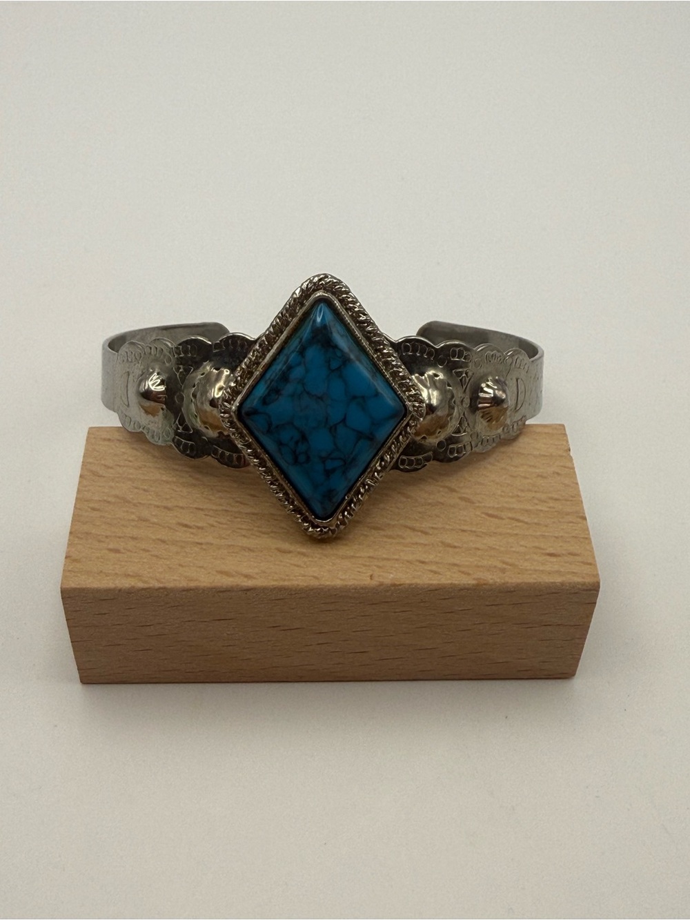 Vintage Southwestern Turquoise Cuff Bracelet Silver Tone Diamond Stone